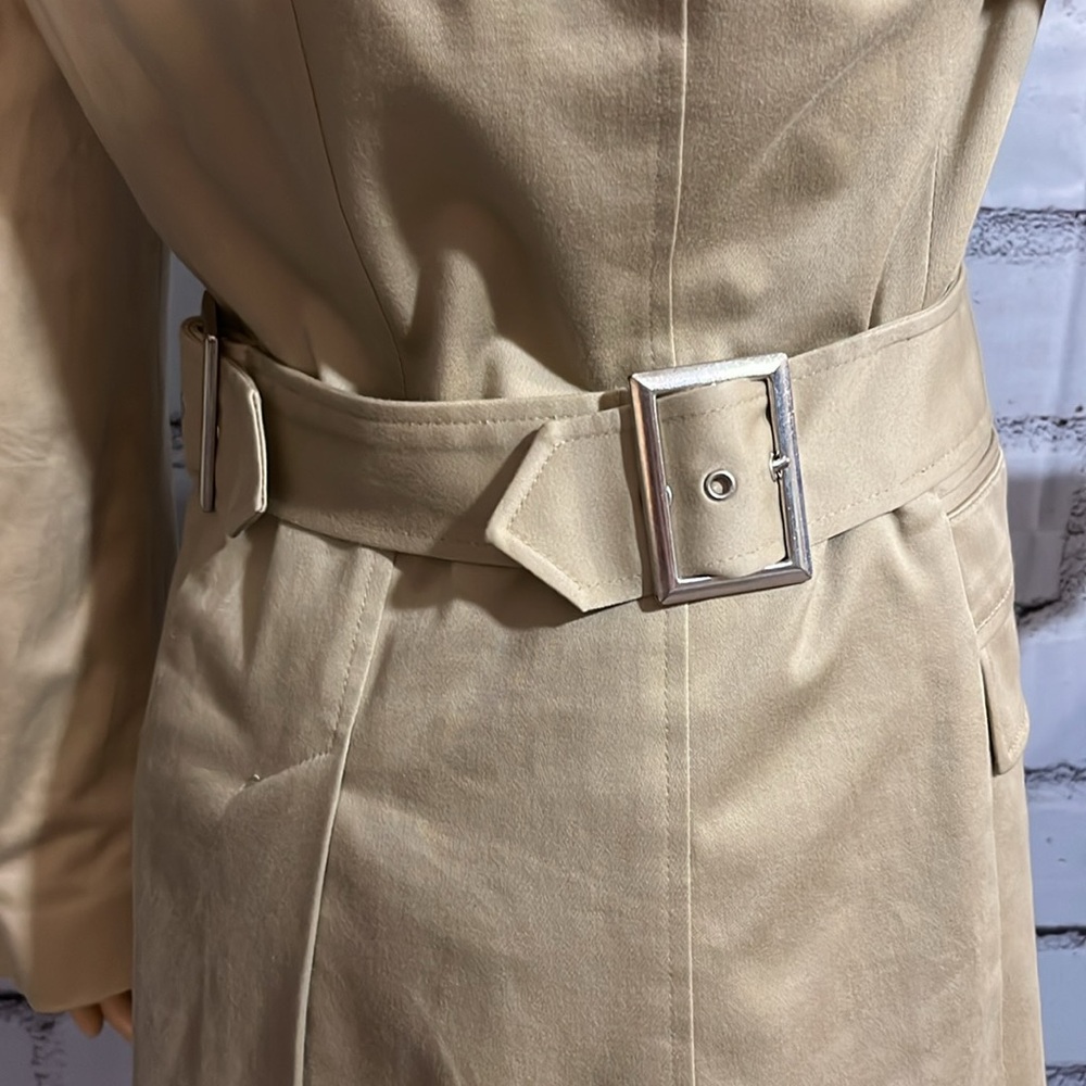 BEAUTIFUL NWOT Express Tailored Trench Coat SZ 4 - Picture 6 of 11